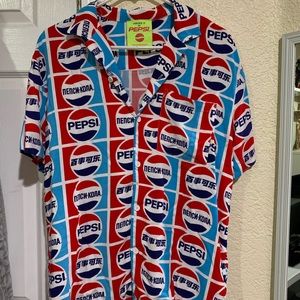 Men’s Medium Forever 21 PEPSI Button Down Shirt